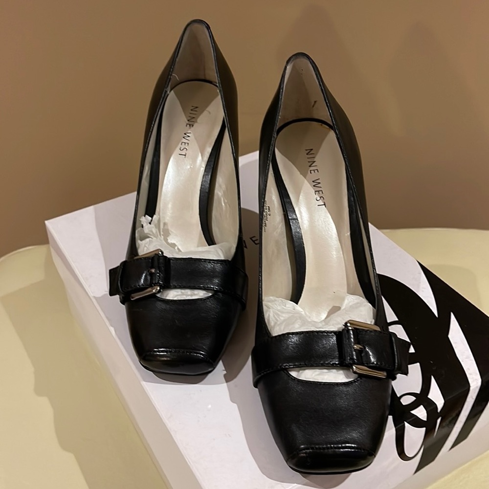 Women shoes for work or everyday wear